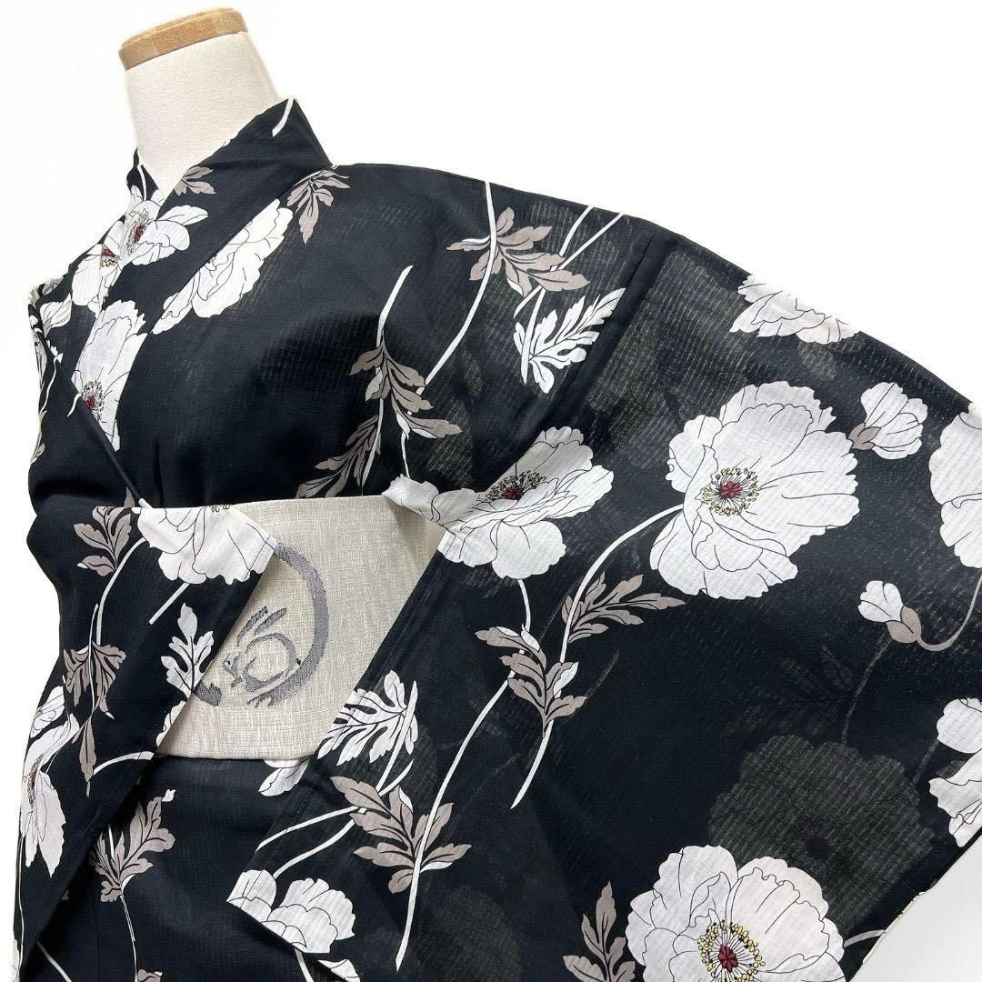 未着用　浴衣　黒地　花模様　白花　綿　身丈　裄　着物　042b p