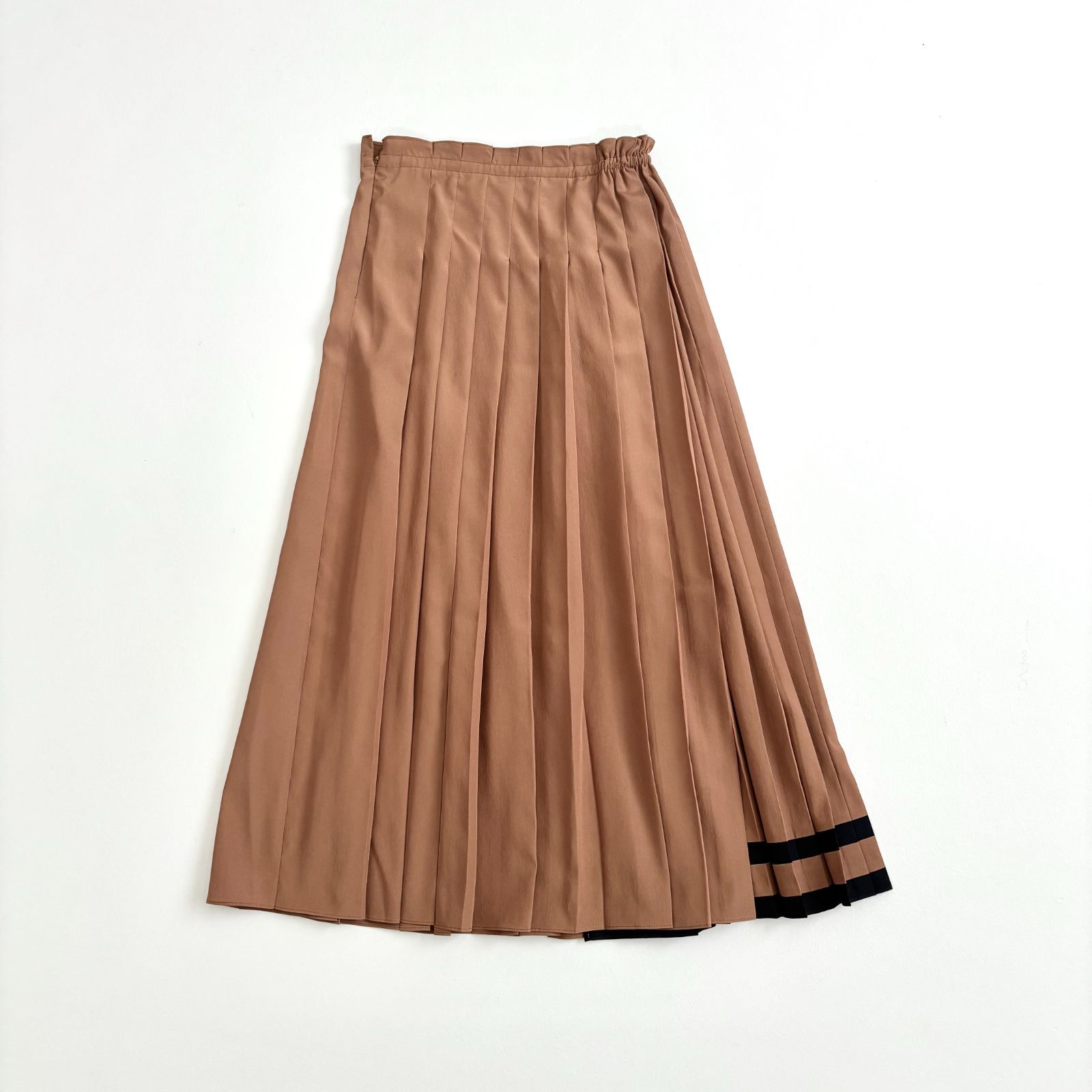 MAX MARA STUDIO マックスマーラ ストゥディオ プリーツスカート ロングスカート ナロープリーツ ピンクベージュ コーラル テラコッタ サイドライン 黒 ライン入り 38 M L ポリエステル100% ポーランド製 イタリア 美品 [D313]