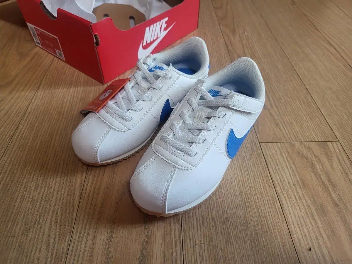 (新品) NIKE ナイキ コルテッツ キッズ スニーカー キッズ 185mm 白/ブルー