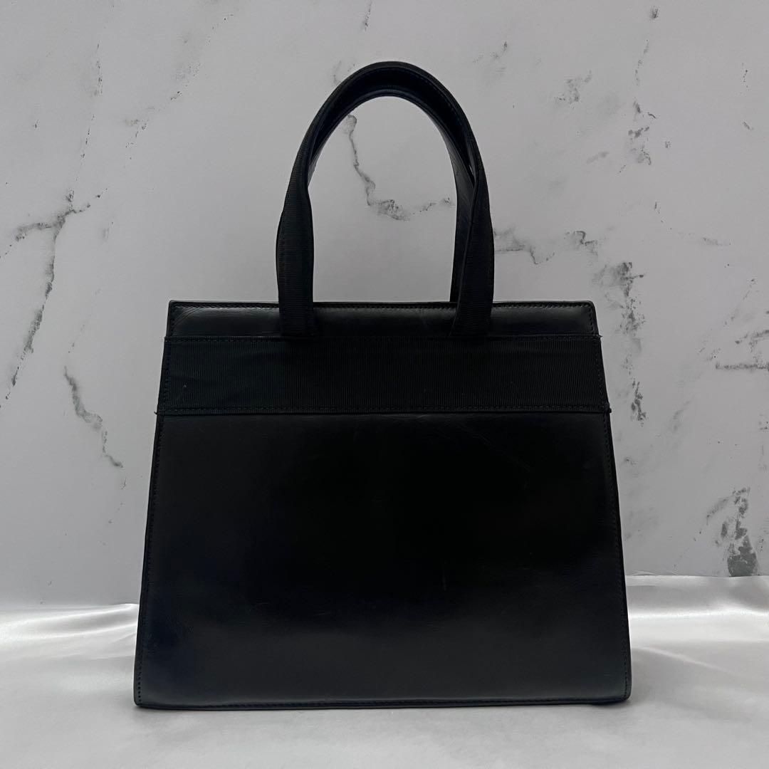 ◇美品◇フェラガモ ヴァラリボン ハンドバッグ カーフレザー ブラック