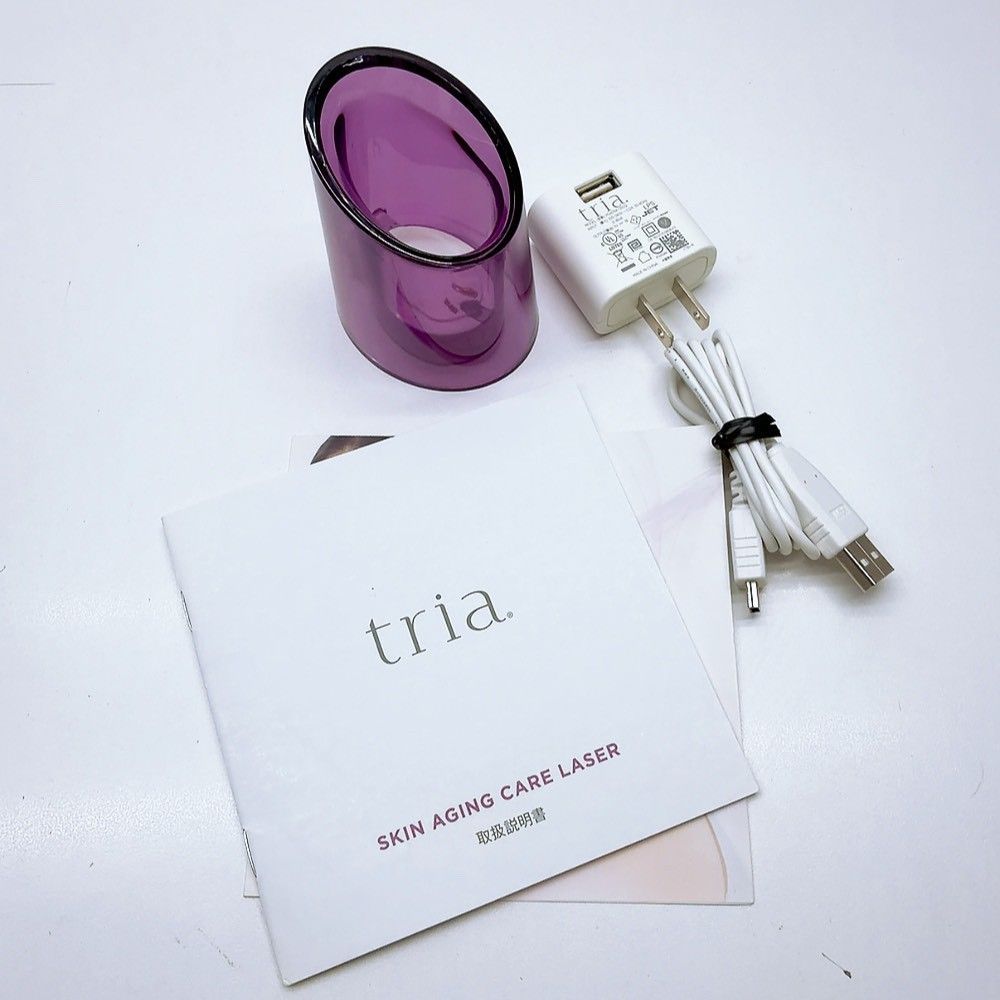 ほぼ未使用✨️付属品完備 トリア スキン エイジングケア レーザー Tria ほぼ未使用＊付属品完備》 トリア スキン エイジングケア レーザー