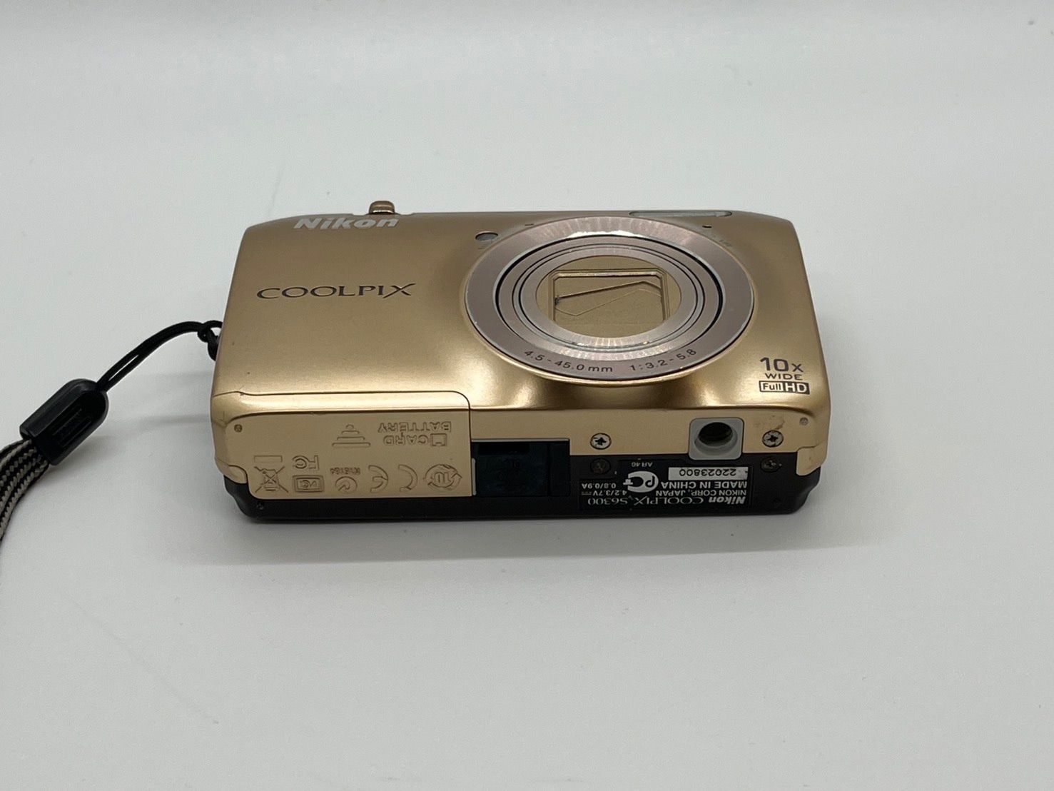 0361 Nikon COOLPIX S6300 ゴールド デジカメ 動作確認済み 【ネ