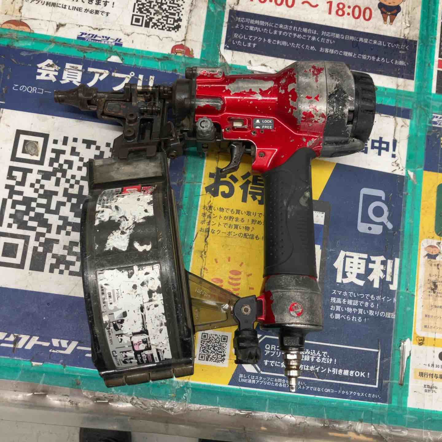 ★マキタ(makita) 高圧エア釘打ち機 AN510HS サイディング 本体のみ、使用感大【戸田店】