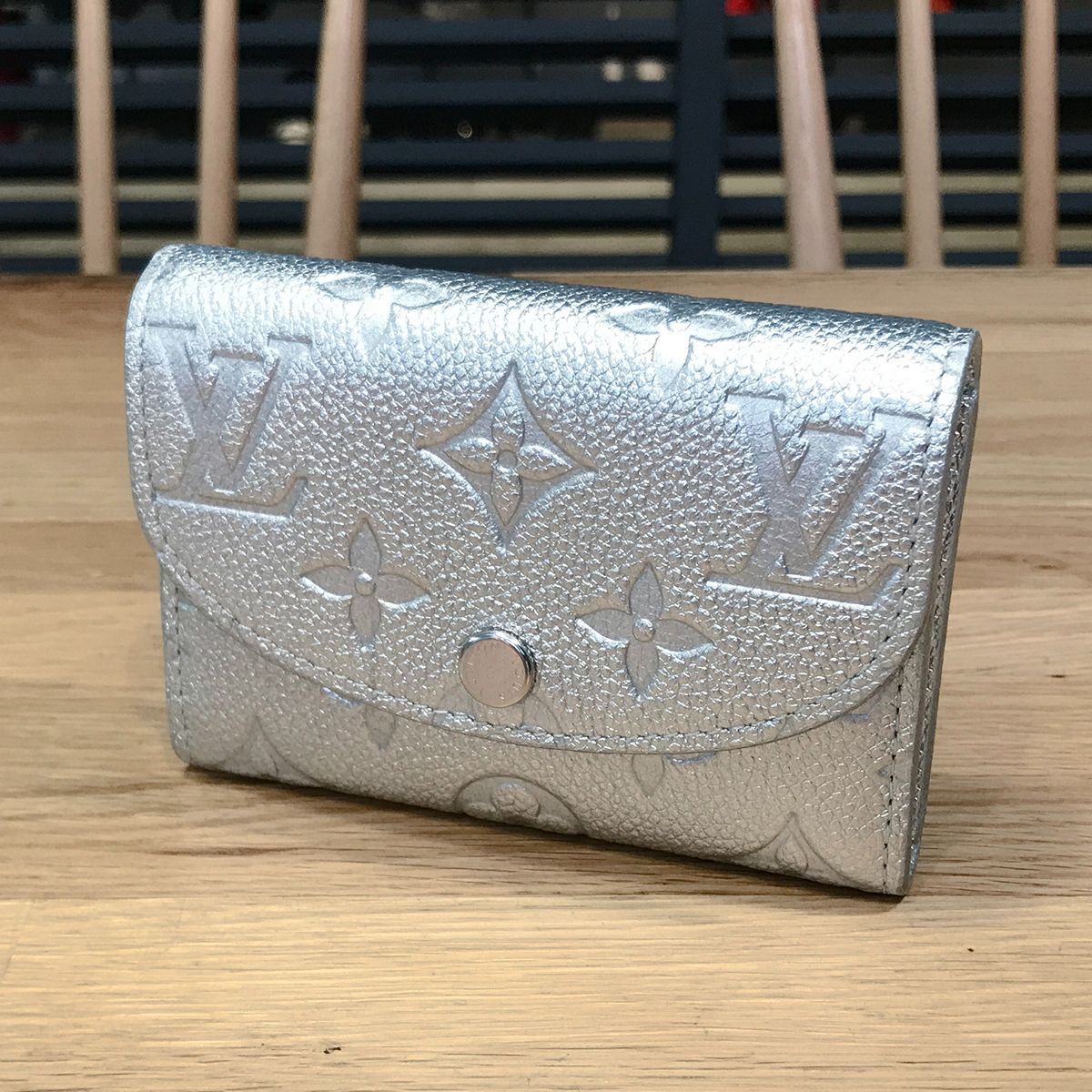✨超極美品 現行品✨ルイヴィトン アンプラント ポルトモネロザリ 二つ折り財布 超美品 ルイヴィトン 現行 アンプラント ポルトモネロザリ シルバー