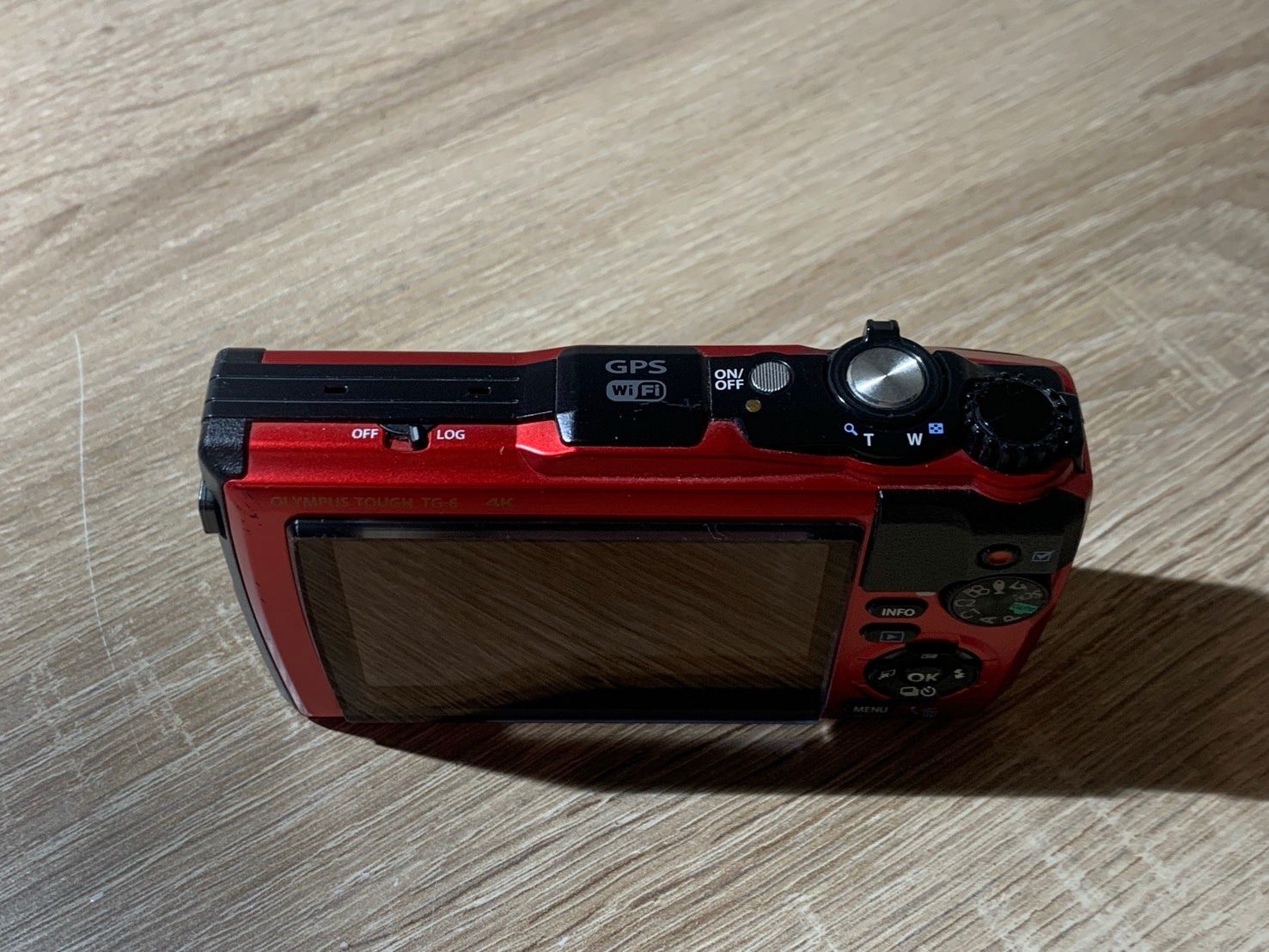 0367 OLYMPUS TOUGH TG-6 レッドブラック デジカメ ジャンク品 【ネ