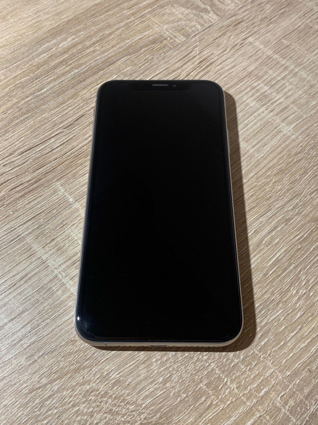 0536 iPhone XS 256GB シルバー 【ネ】