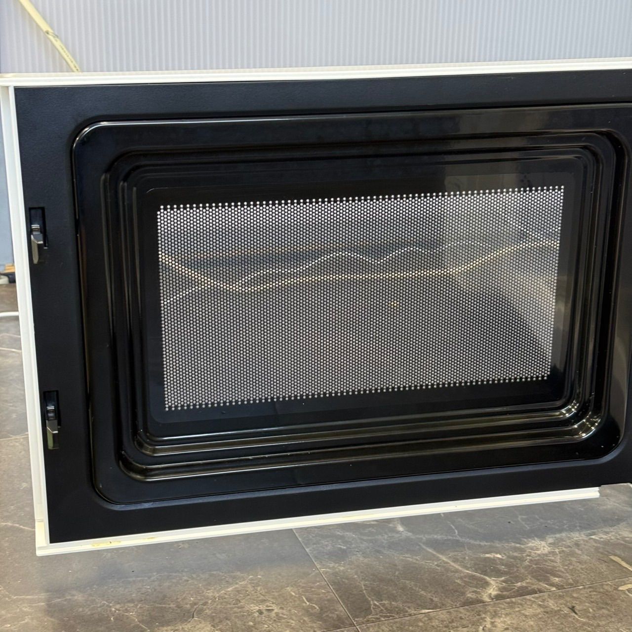 送料込！美品 2022年製 HITACHI 日立 電子レンジ HMR-FT19A 19L 