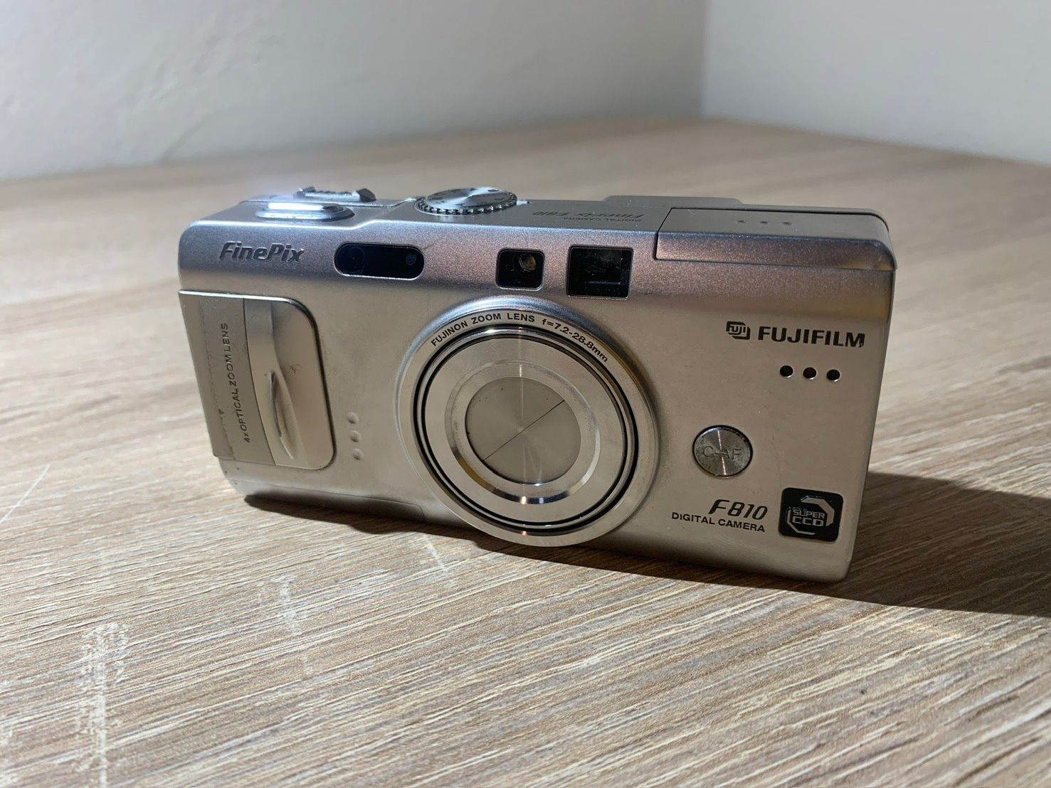 0429 FUJIFILM FINEPIX F810 シルバー デジカメ 【ネ】 - メルカリ