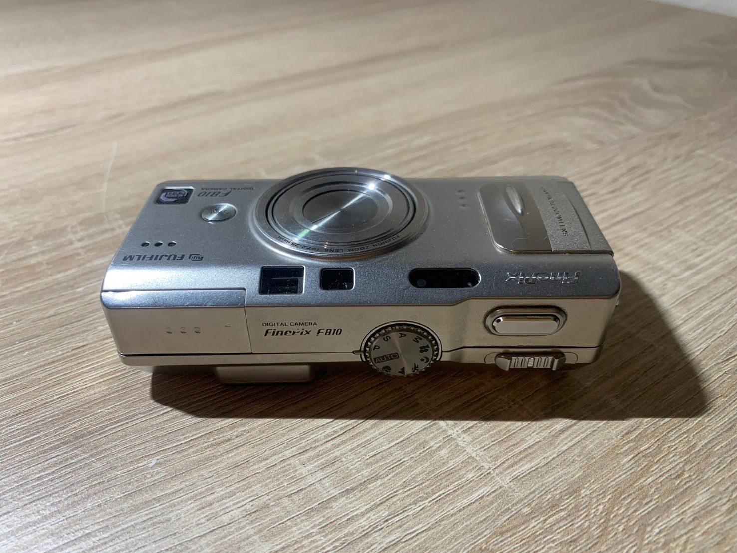 0429 FUJIFILM FINEPIX F810 シルバー デジカメ 【ネ】 - メルカリ