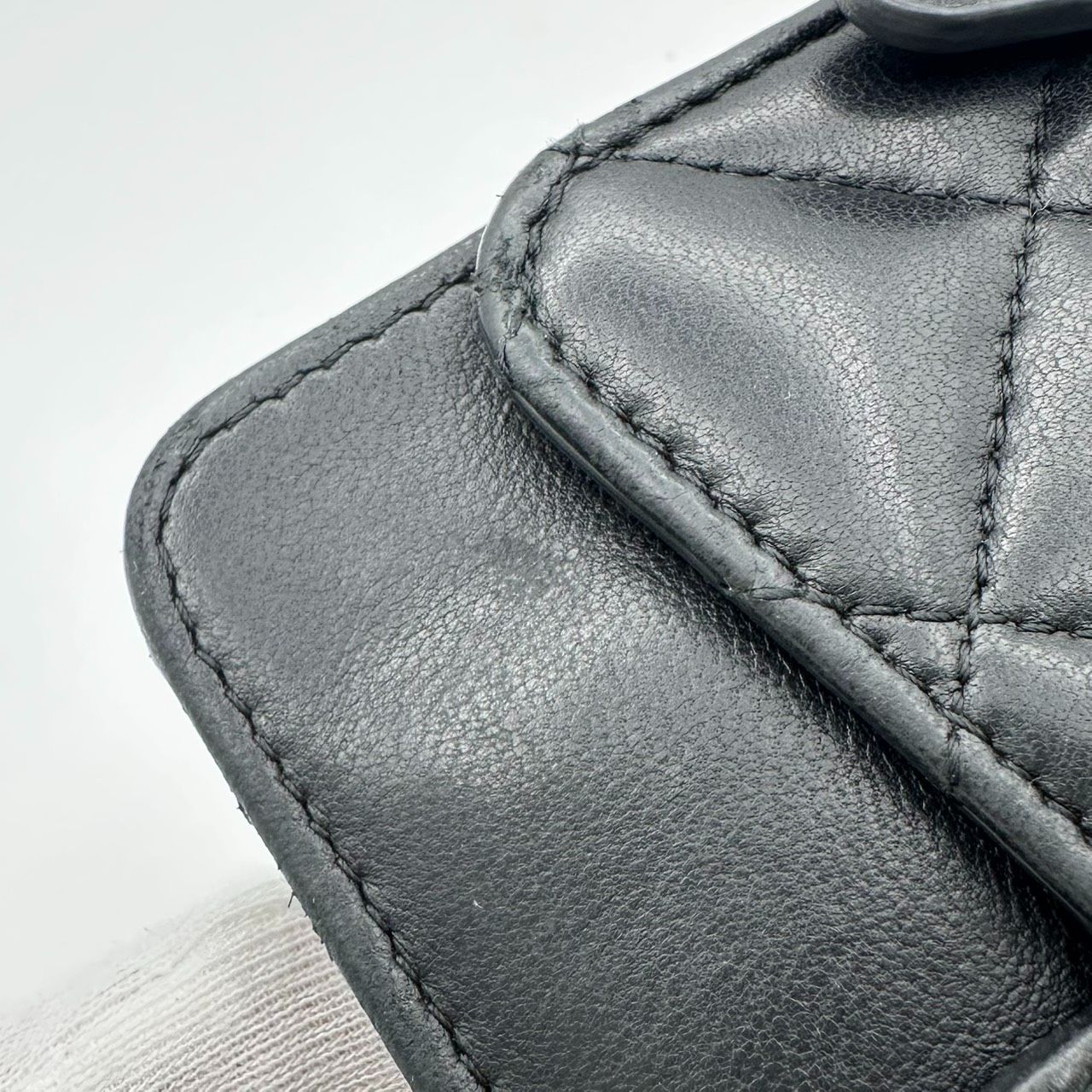 返品OK】CHANEL シャネル マトラッセ キャビアスキン ココマーク 