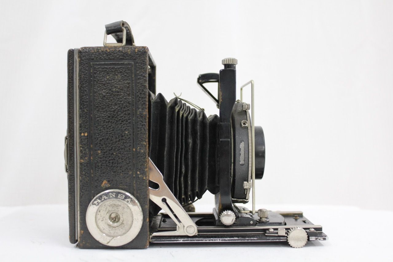 ツァイス・イコン Zeiss Ikon ネッターシリーズ　蛇腹カメラ　古いカメラ 90歳くらいの「ツァイス・イコン・ネッター（ボブ）」 - 祖父のカメラ