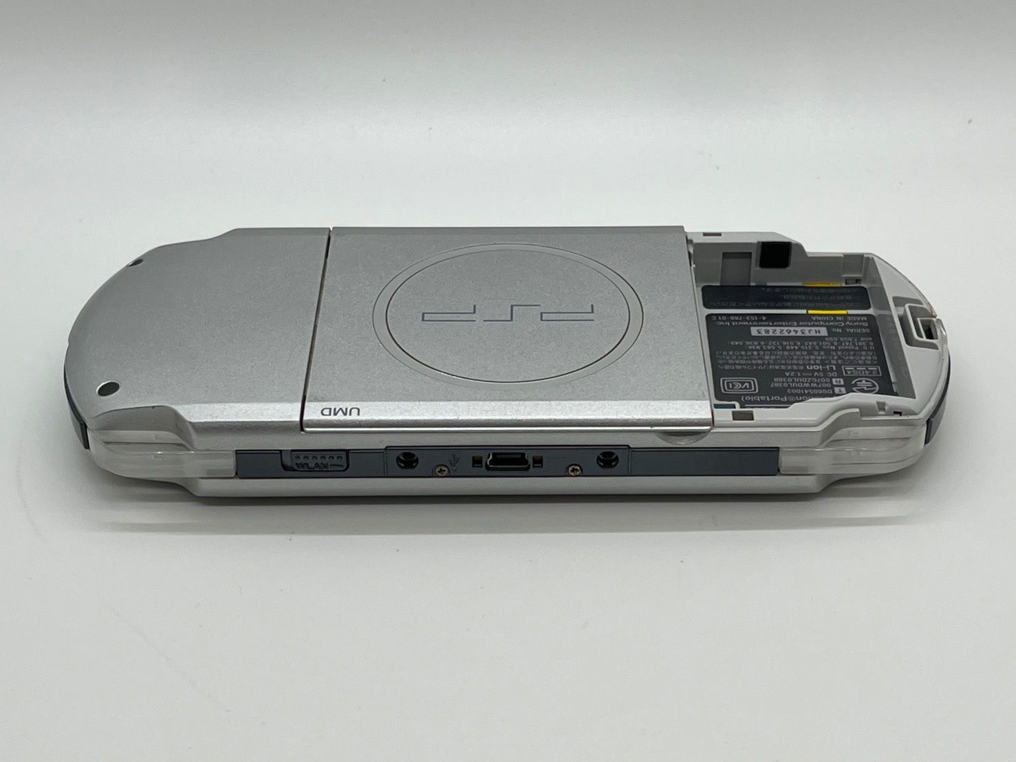 0189 PlayStation ポータブル PSP 3000 ミスティックシルバー 【ネ