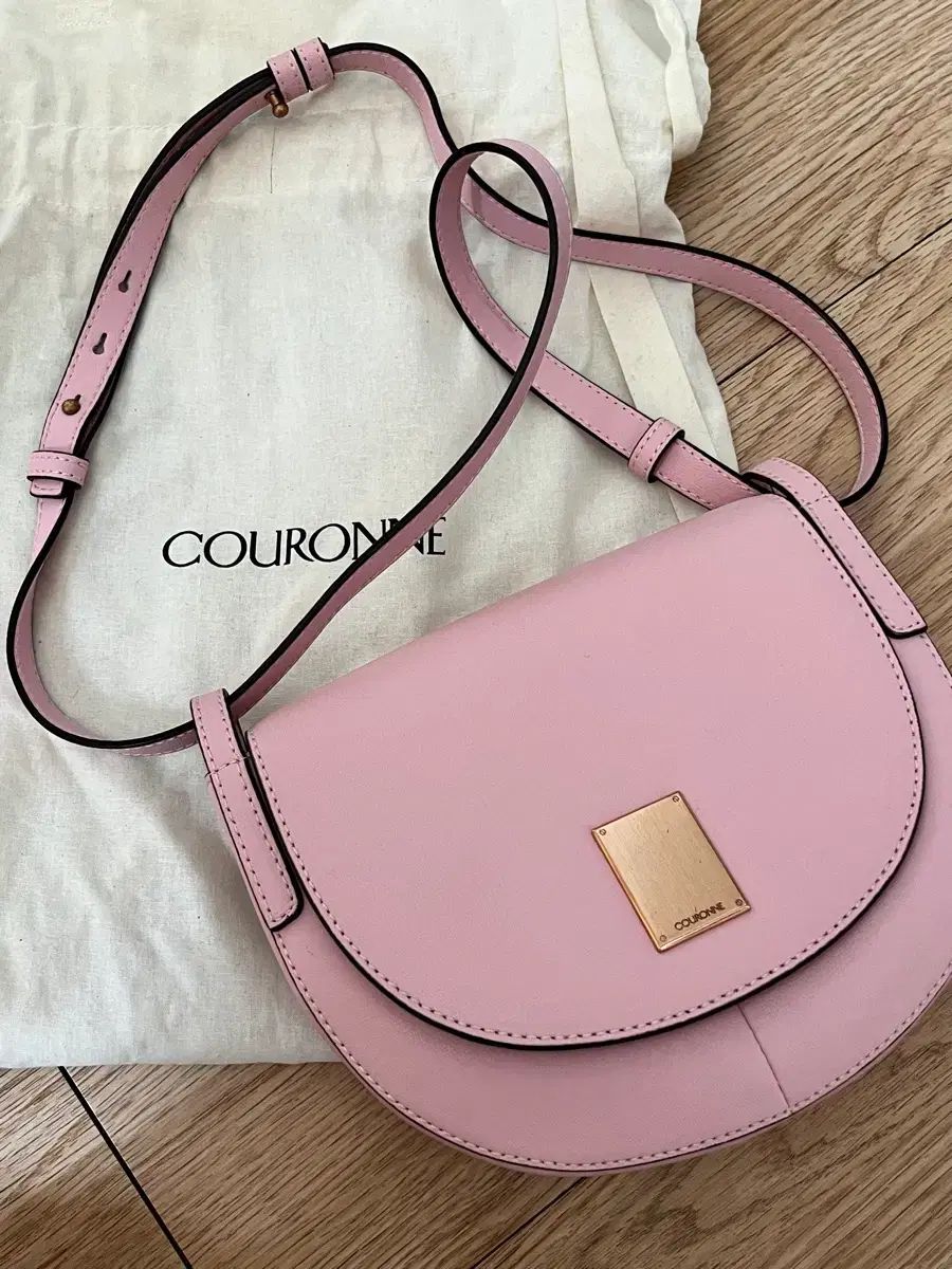 COURONNE(クロンヌ) Tピン クロスバック(ブラッシュピンク)