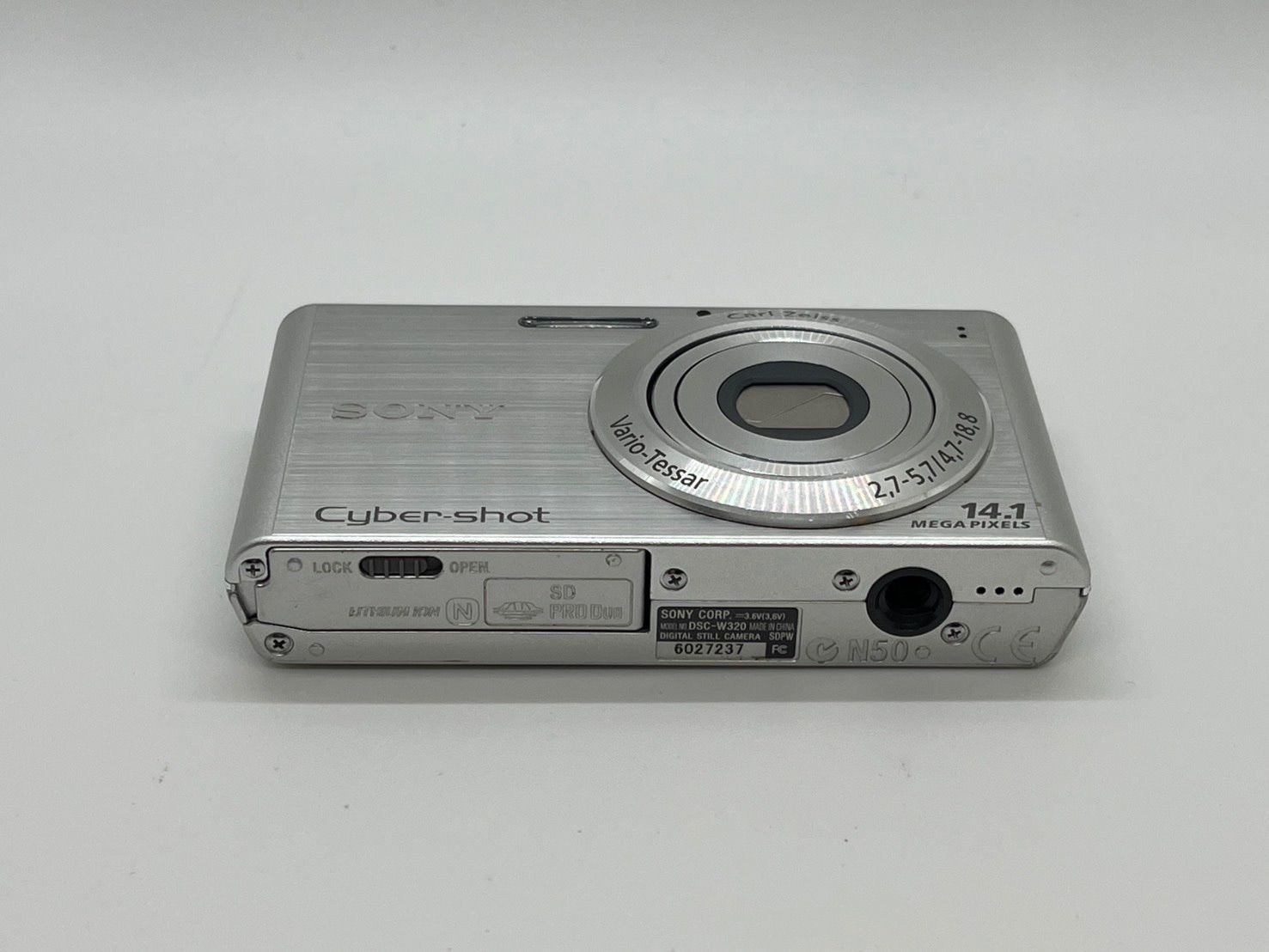0285 Sony ソニー Cyber-shot DSC-W320 シルバー デジカメ 動作確認