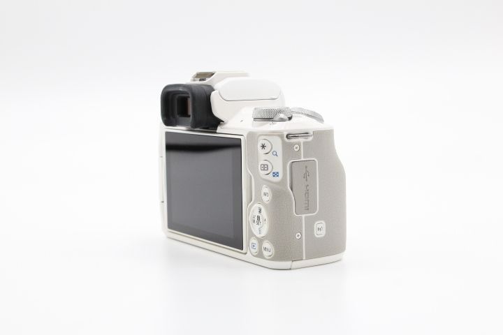 良品】Canon キヤノン ミラーレス一眼カメラ EOS Kiss M ボディー