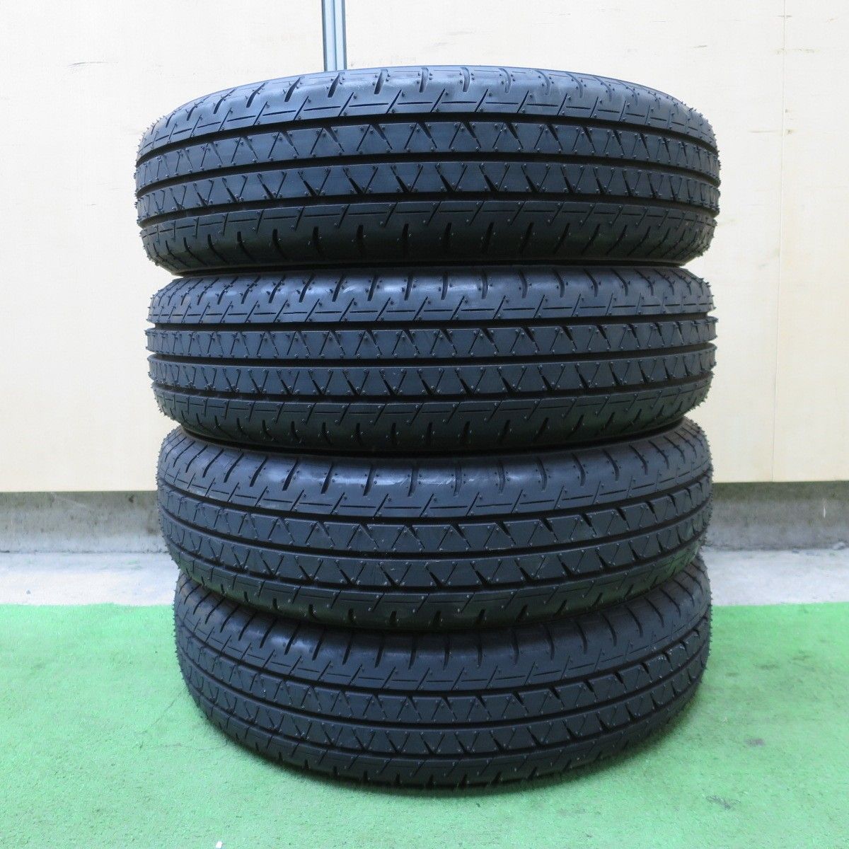 新車外し！23年☆145/80R12 80/78N ヨコハマ BluEarth-Van RY55 ブルー 