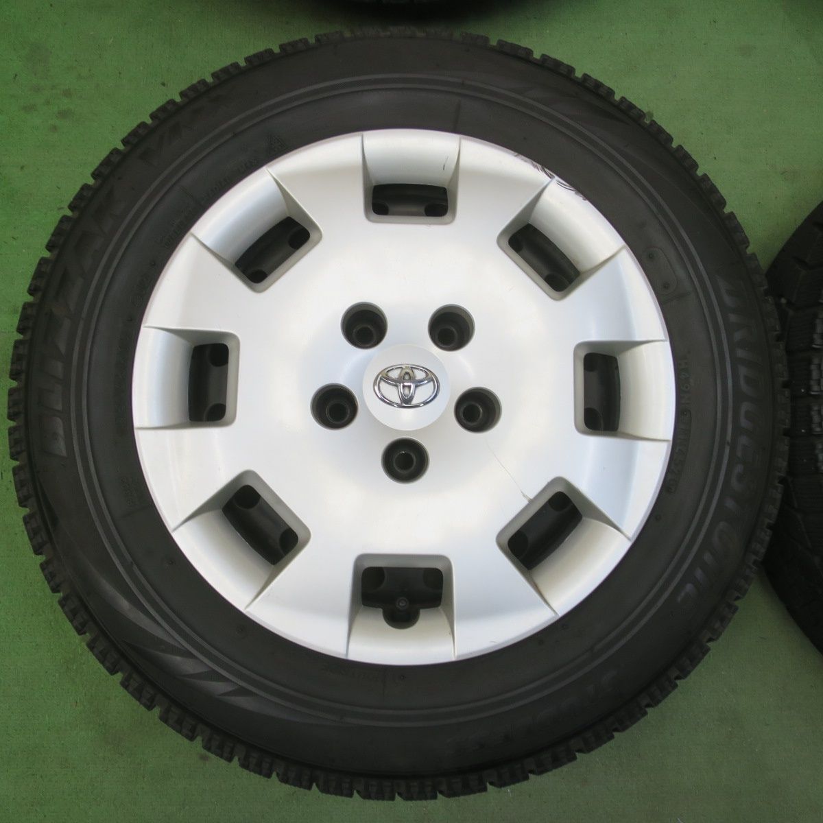 4本価格☆トヨタ アイシス 純正 スチール 195/65R15 スタッドレス 
