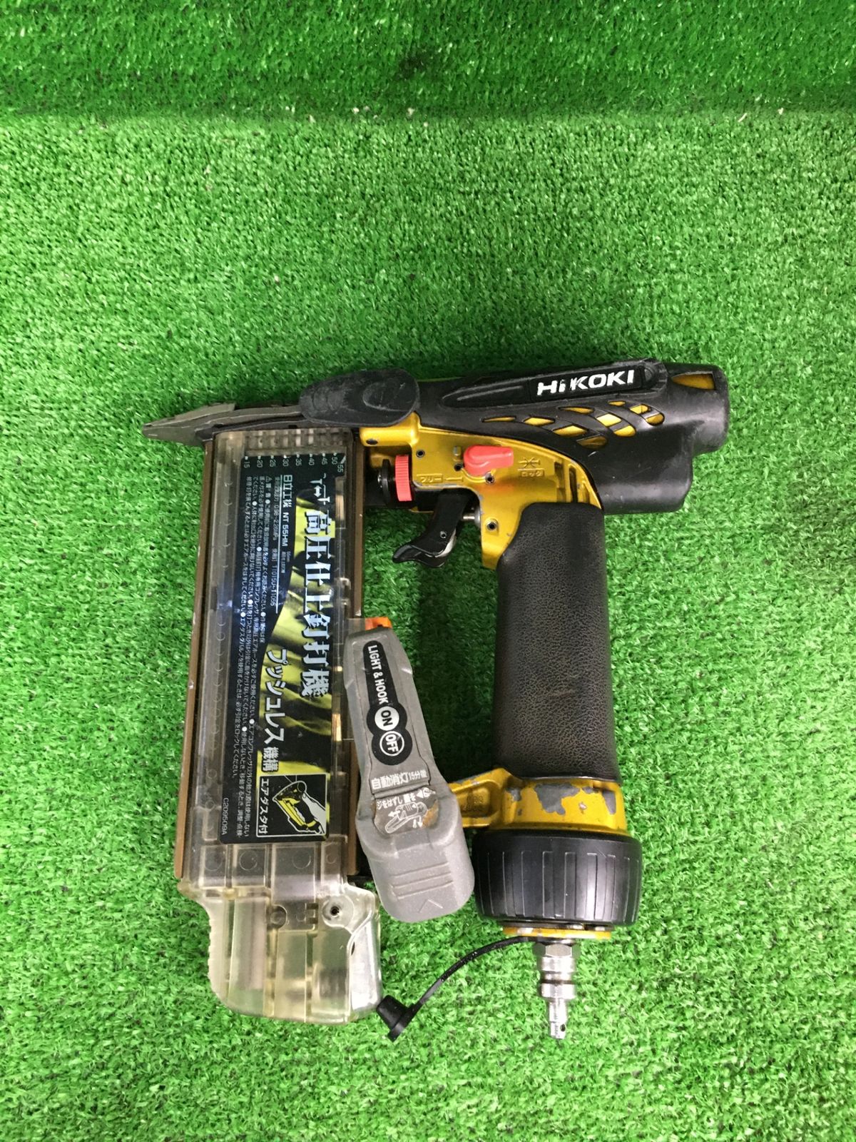【中古品】【0906】★HITACHI(日立工機) 55㎜高圧仕上釘打機 フィニッシュネイラ NT55HM　IT7DXL7COCDG