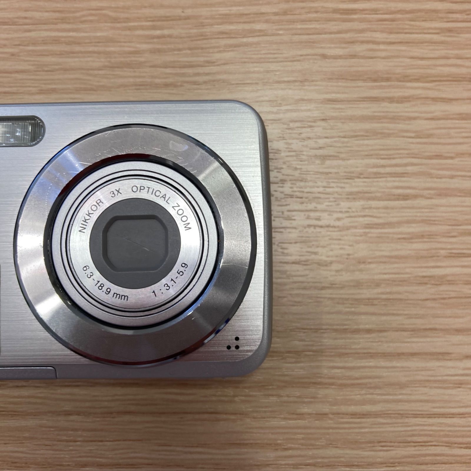Nikon ニコン COOLPIX S210 デジタルカメラ 12.1MP Digital Camera