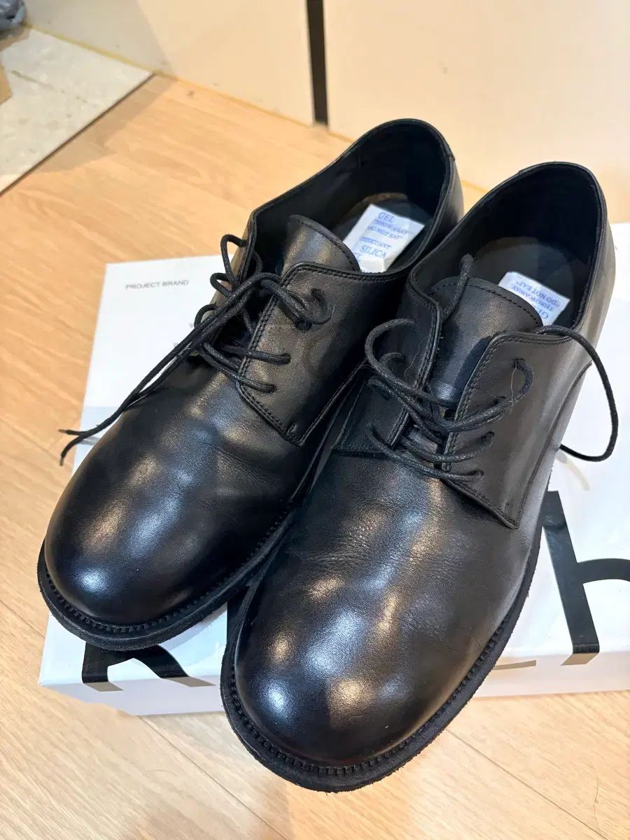 KEEN キーン ダービーシューズ 出品