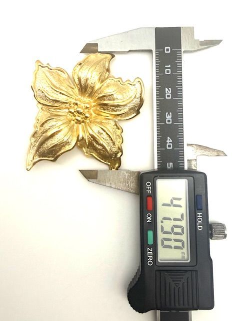中古】ディオール Dior フラワーモチーフ ブローチ ゴールド H8-5-18