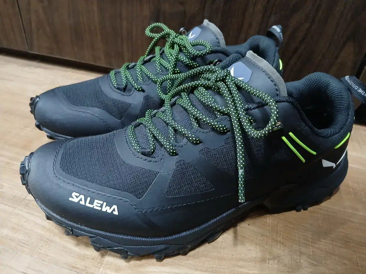 SELEWA サン(SAN) 登山靴 ブラック 260mm