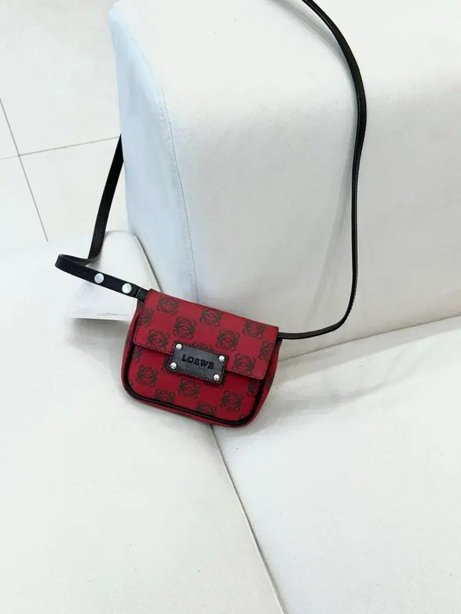 LOEWE ロエベ PVC ミニ クロスバッグ (正規品) 27,141円