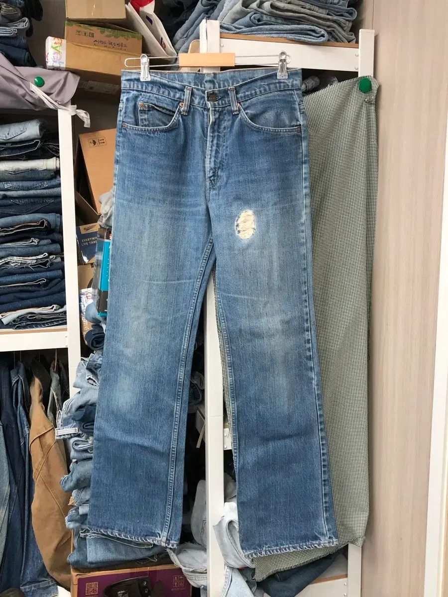 70s LEVI