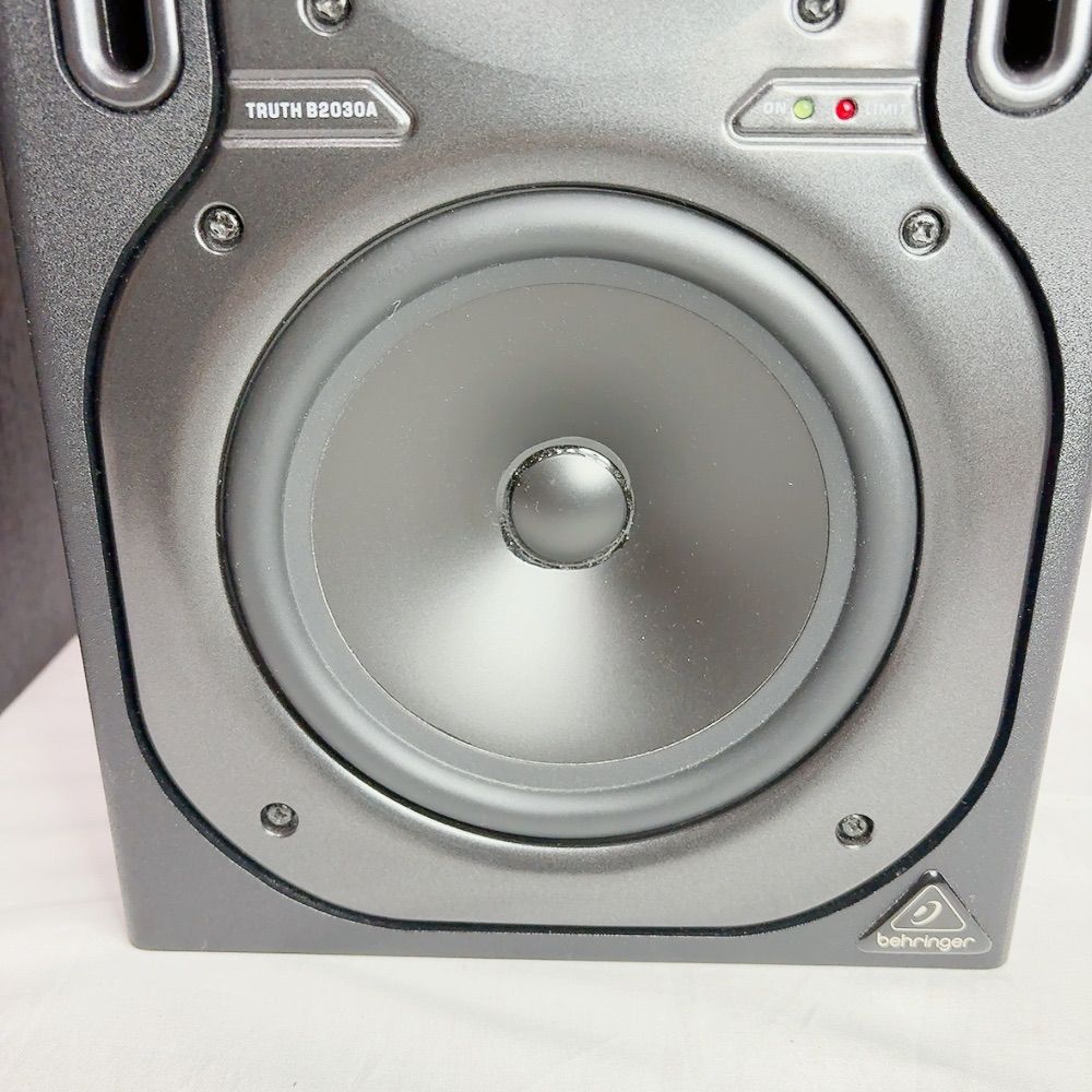BEHRINGER TRUTH B2030A スタジオモニター パワードスピーカー