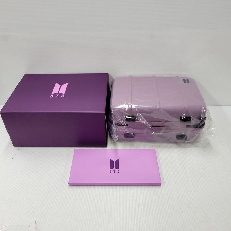 中古美品】 BTS MERCH BOX #5 【084-260505-yn-03-izu】 - メルカリ