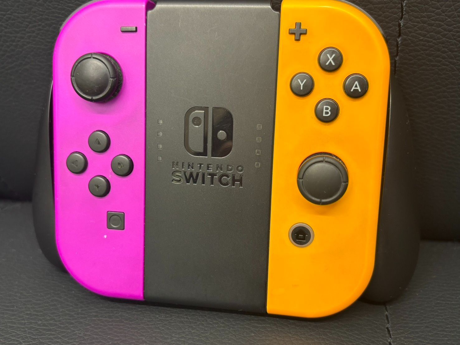 錦】GW限定価格! Nintendo Switch 本体 HAC-001 動作確認済 Joy-Con×2