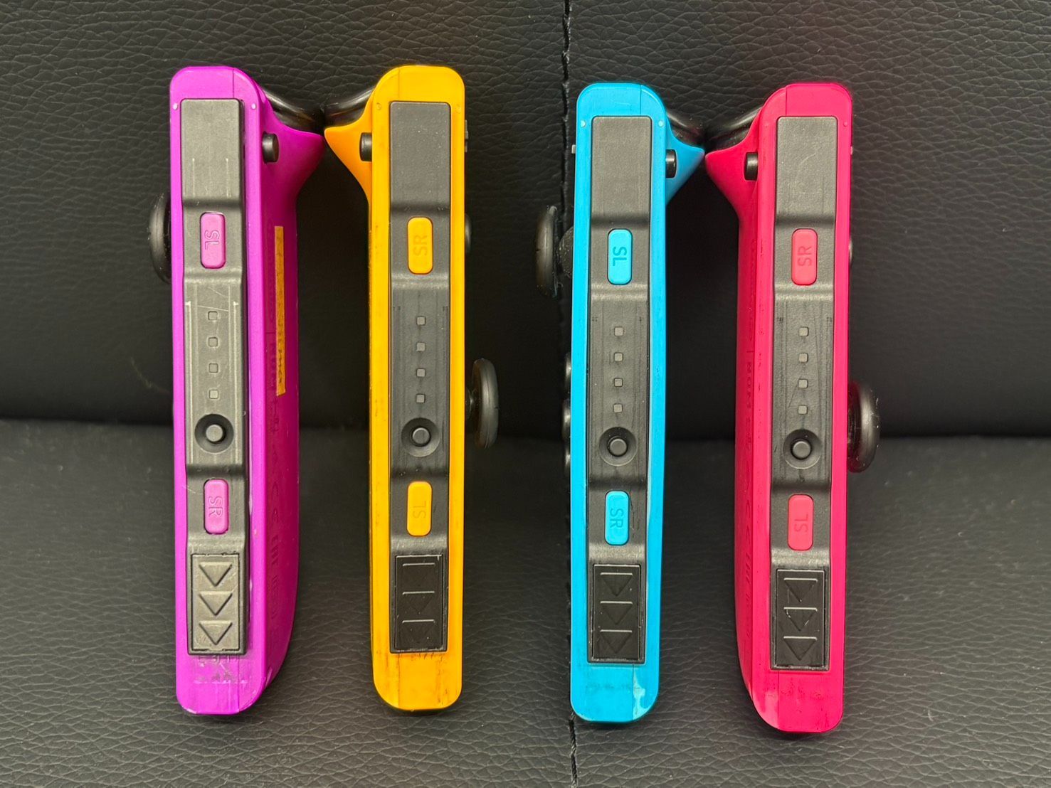 錦】GW限定価格! Nintendo Switch 本体 HAC-001 動作確認済 Joy-Con×2
