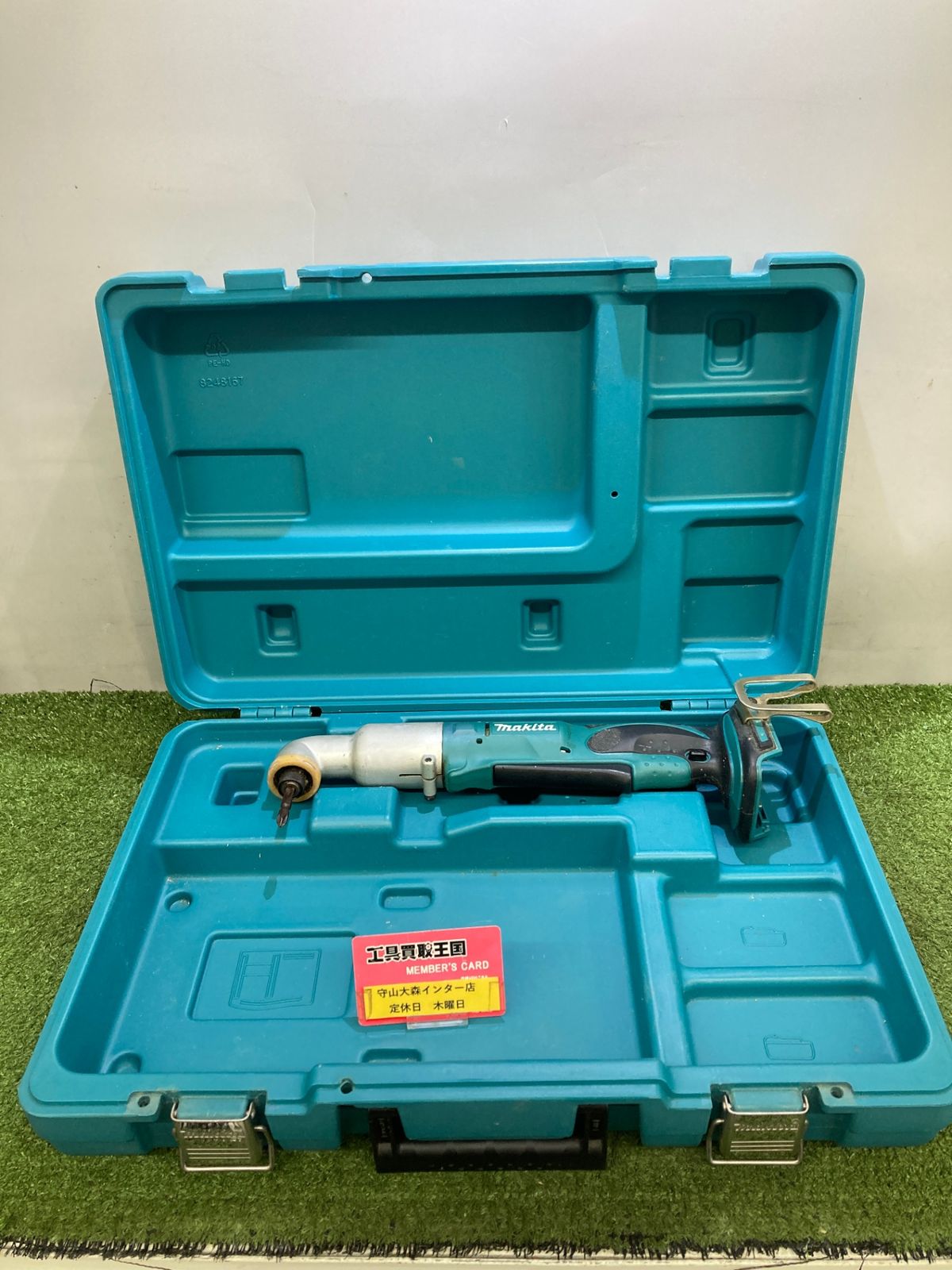 【中古品】【0921】★makita(マキタ) 14.4v充電式アングルインパクトドライバ (本体のみ) TL060DZ　ITW73MC3OJHZ
