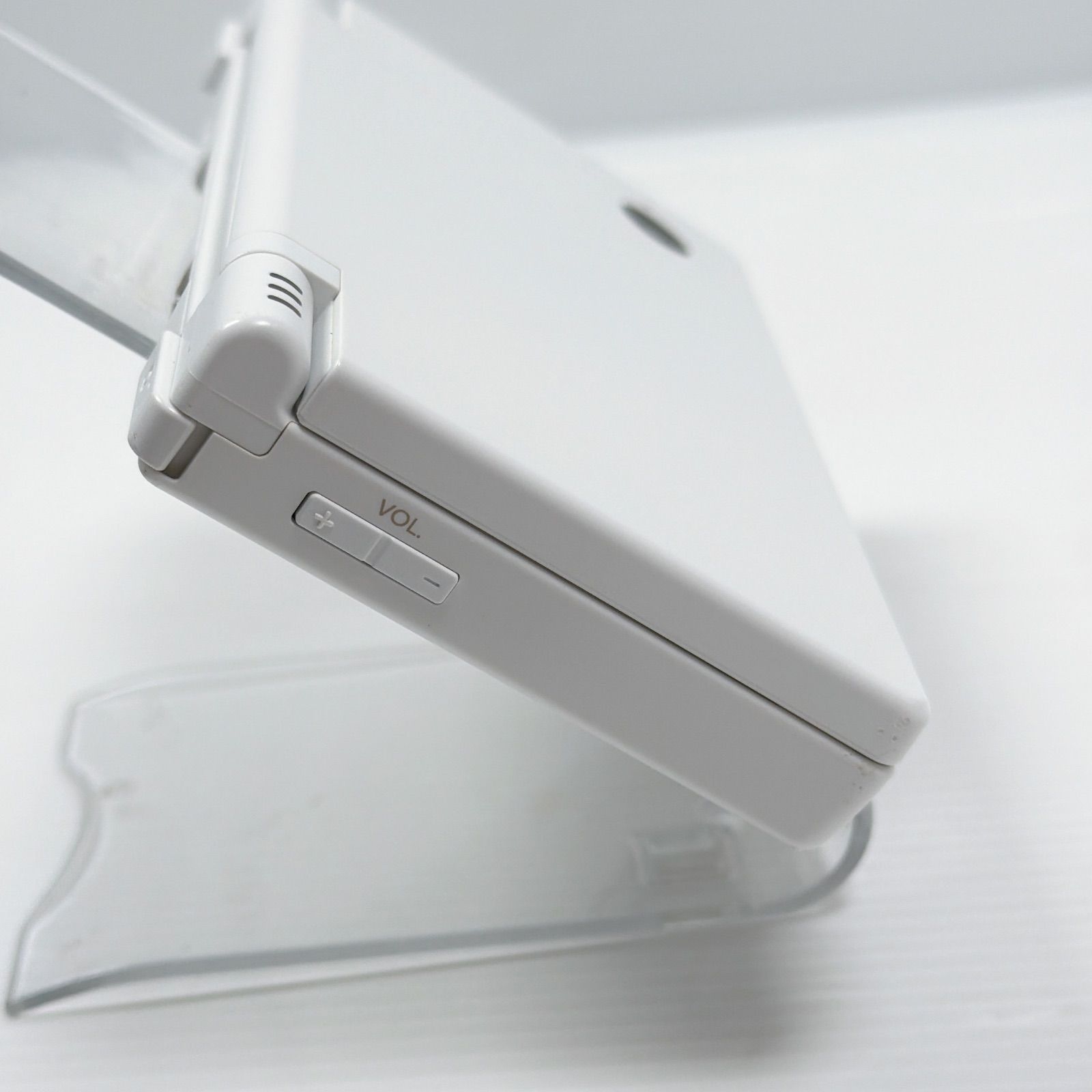美品 ニンテンドー DSi ホワイト 遊べるセット 動作確認済み Nintendo