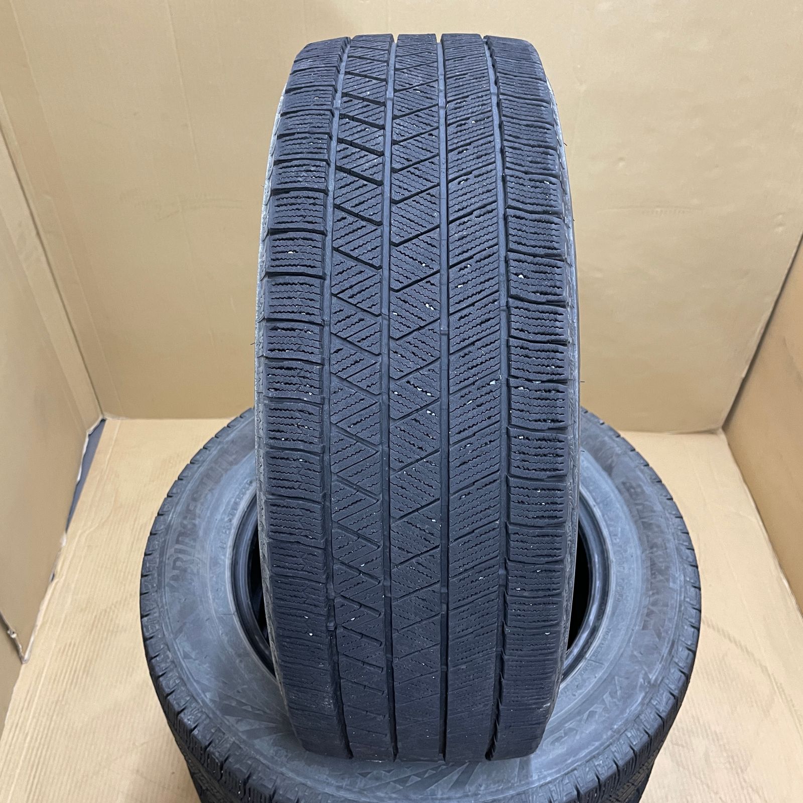 中古】ブリヂストン ブリザック VRX3 205/60R16 4本 - メルカリ