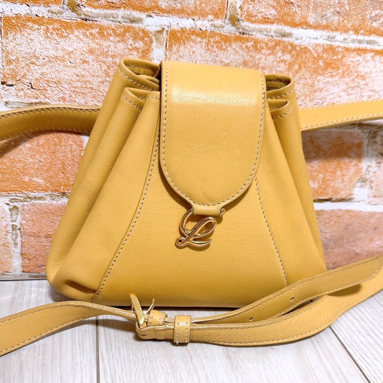 (美品) LOEWE(ロエベ)ウエストポーチ ショルダーバッグ