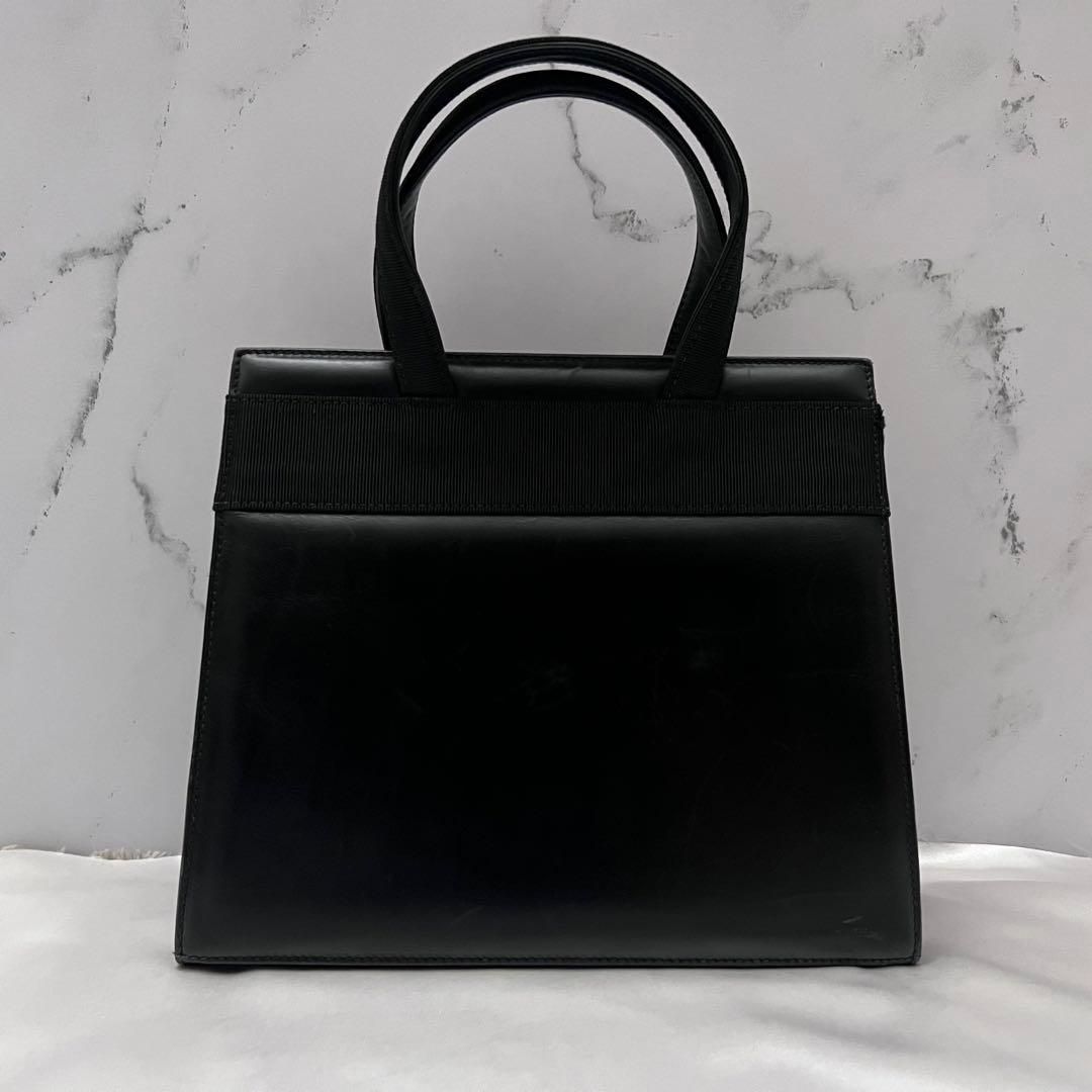 ◇美品◇フェラガモ ヴァラリボン ハンドバッグ カーフレザー ブラック