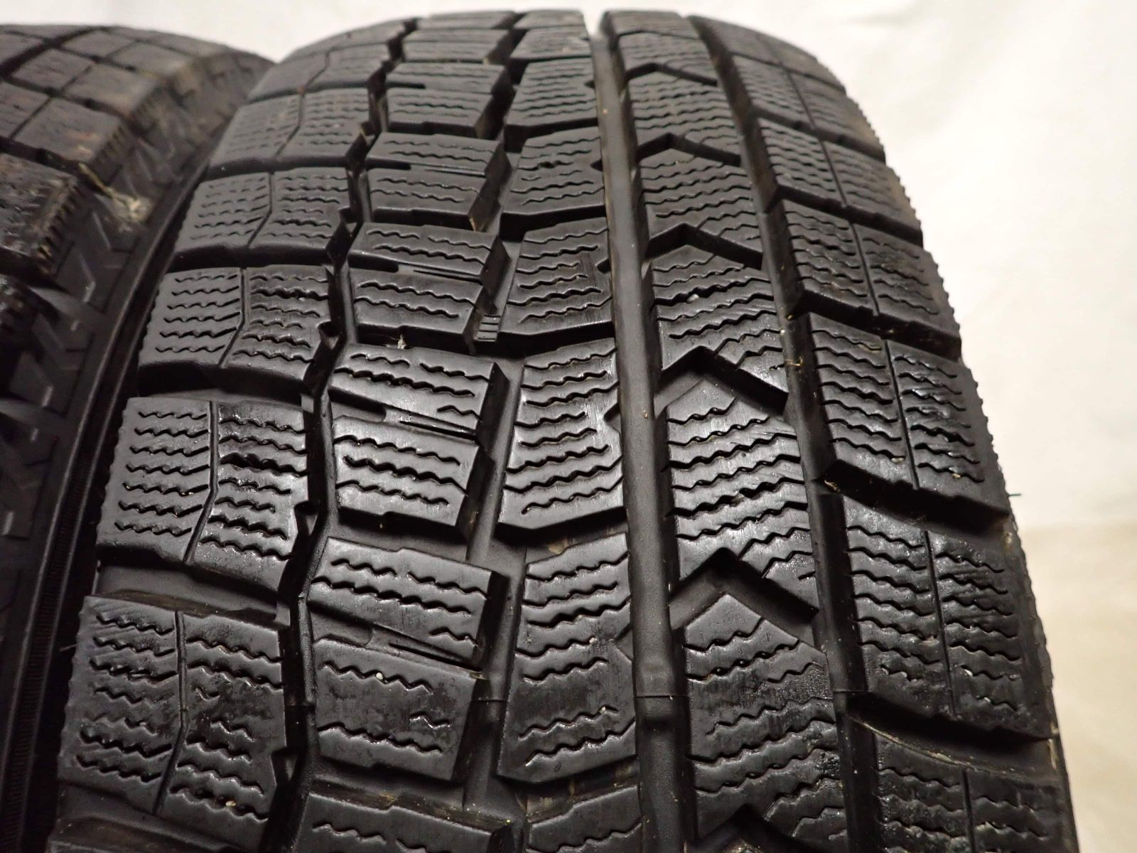 入れ替えも可能１本１０００円～　４本　１９５/６５R１５　約5分山　ワンボックス　ノア　ヴォクシー　ステップワゴン等に 冬4本SET 会社宛 送料無料 195/65R15 91Q ダンロップ WINTER MAXX WM02