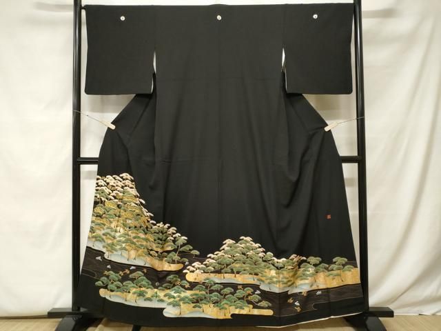 平和屋着物■豪華黒留袖　作家物　駒刺繍　飛鳥流水枝松文　金彩　正絹　逸品　CABF9872ev