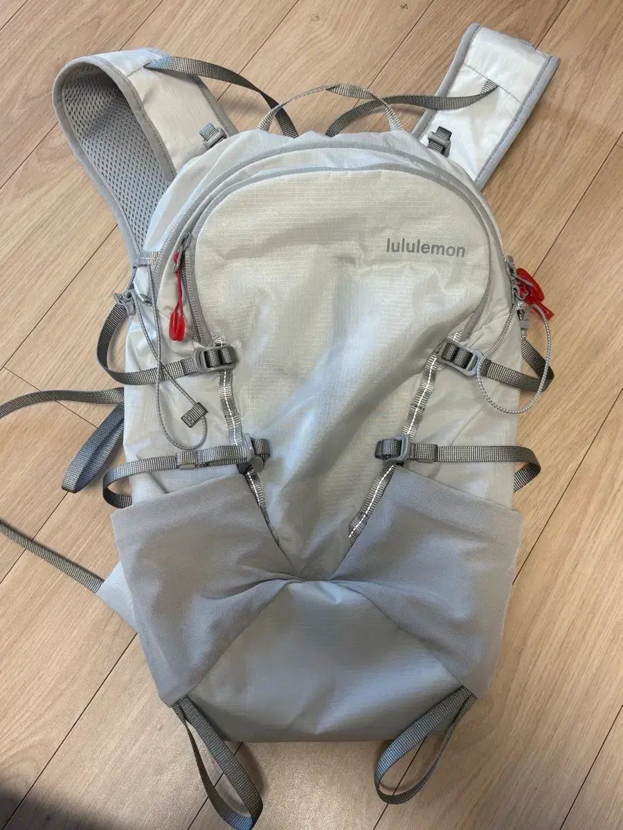 ルルレモン 登山バッグ 9,563円