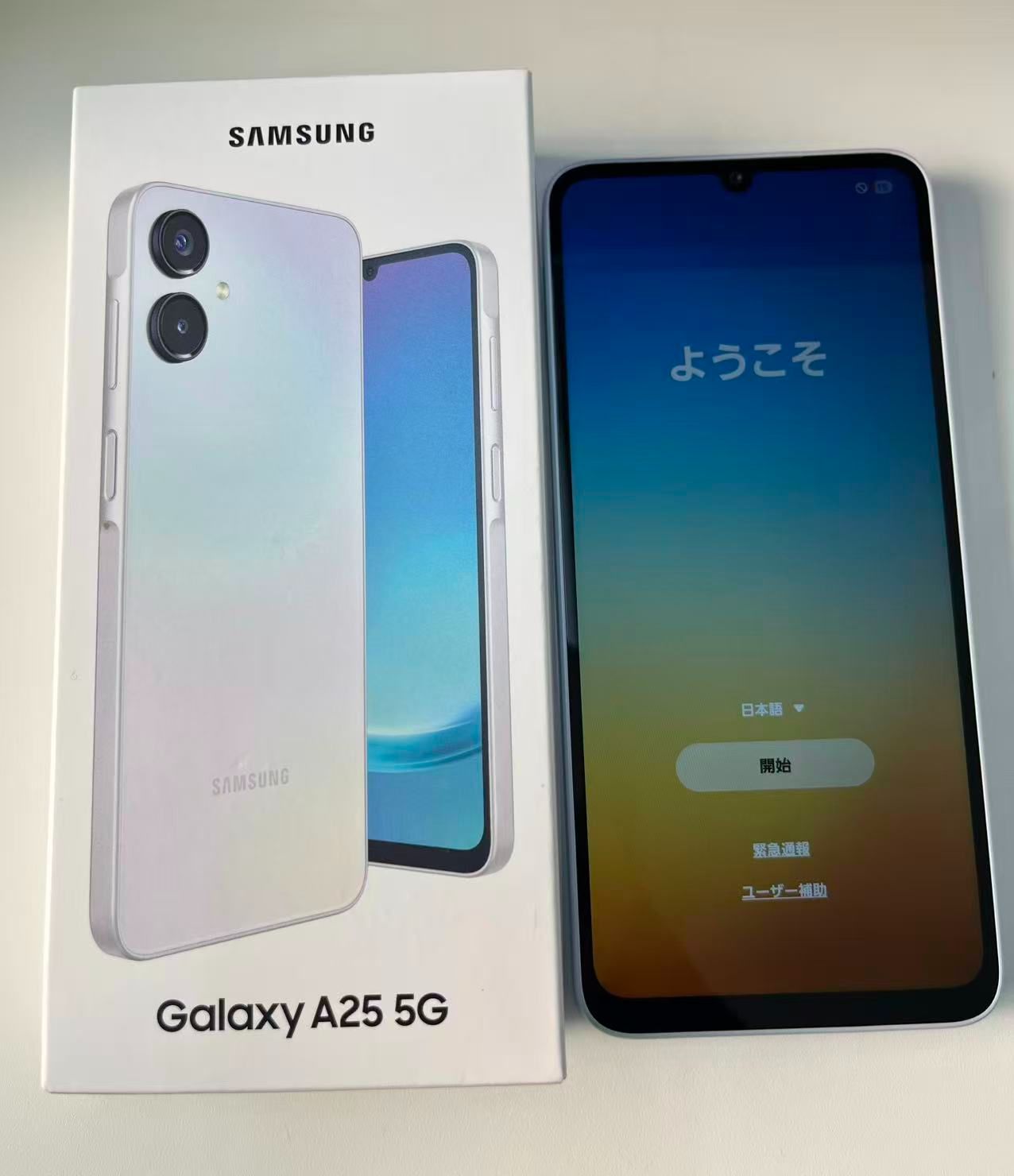 超美品　Galaxy A25 5G SCG33 4G+64G au [ライト ブルー]