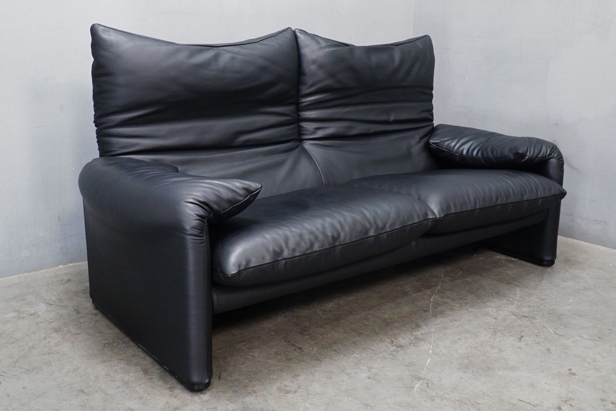 【展示極美品】 Cassina カッシーナ 675 2人掛け マラルンガ 本革 展示極美品 Cassina(カッシーナ) 675 MARALUNGA(マラルンガ) 本革