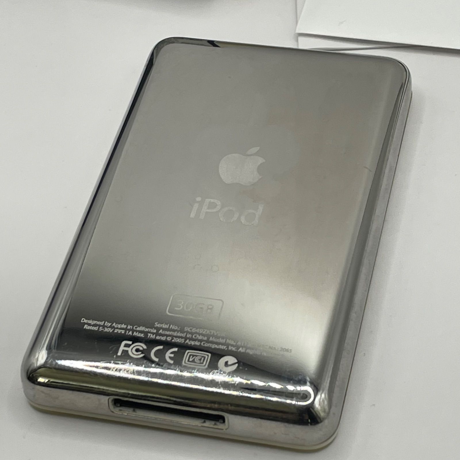 Apple iPod 第5世代 30GB MA444J/A 箱付き iPod classic 第5世代 30GB ホワイト ほぼ未使用 稼働72h 完動品 箱