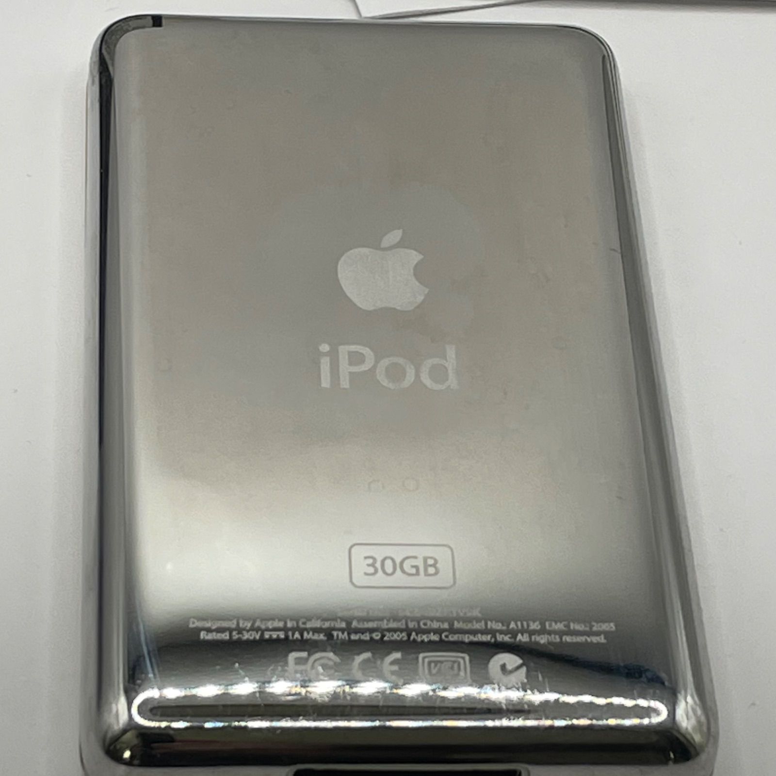 iPod classic 第5世代 30GB ホワイト ほぼ未使用 稼働72h 完動品 箱