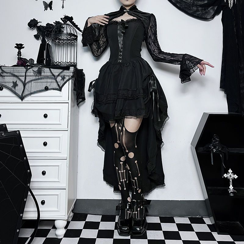 人気商品 新品未使用 ハロウィン ゴシックドレス クロスディテール＆コルセット風デザイン ロングテールワンピース レース装飾 豪華デザイン レディース 仮装用 撮影会 推し活 ハロウィン 人気 セクシーなスタイル プレゼントにも最適 ゴシックデザイン ロリータ