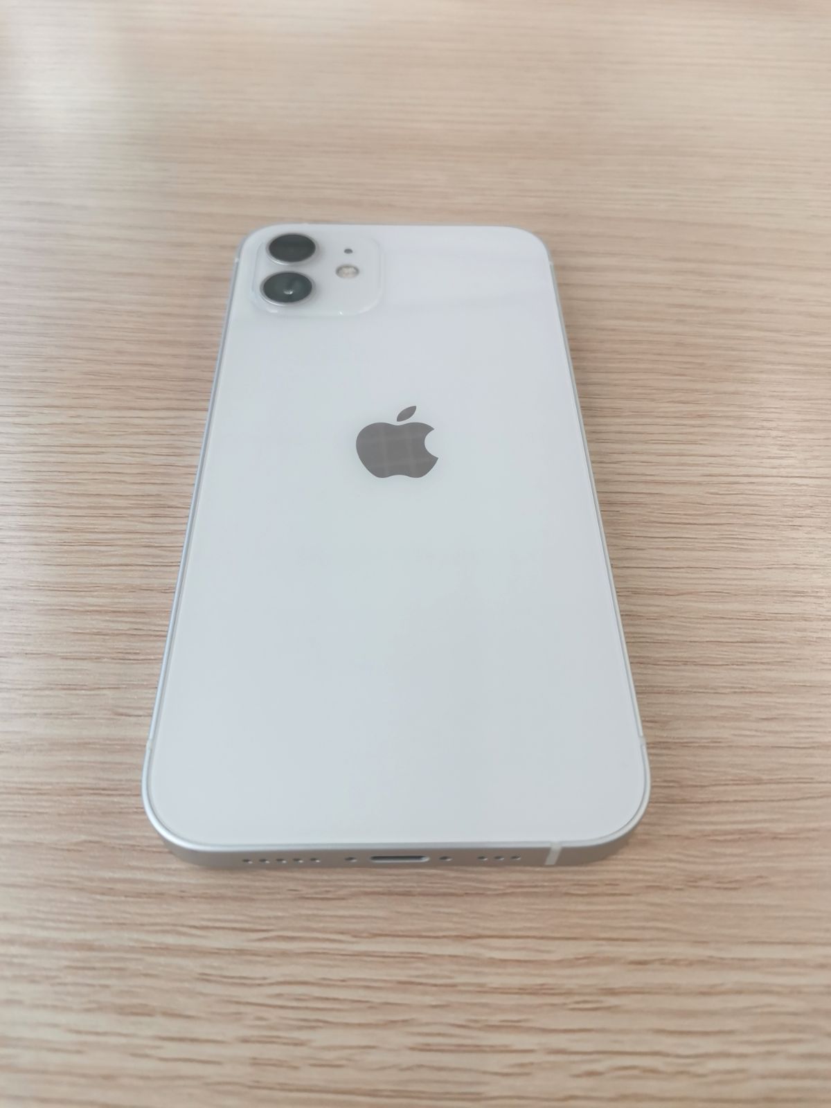 iPhone12 64GB 白　バッテリー100% 中古美品 ムスビー｜114☆極美品☆充電回数1回☆iPhone 12 256GB /純正