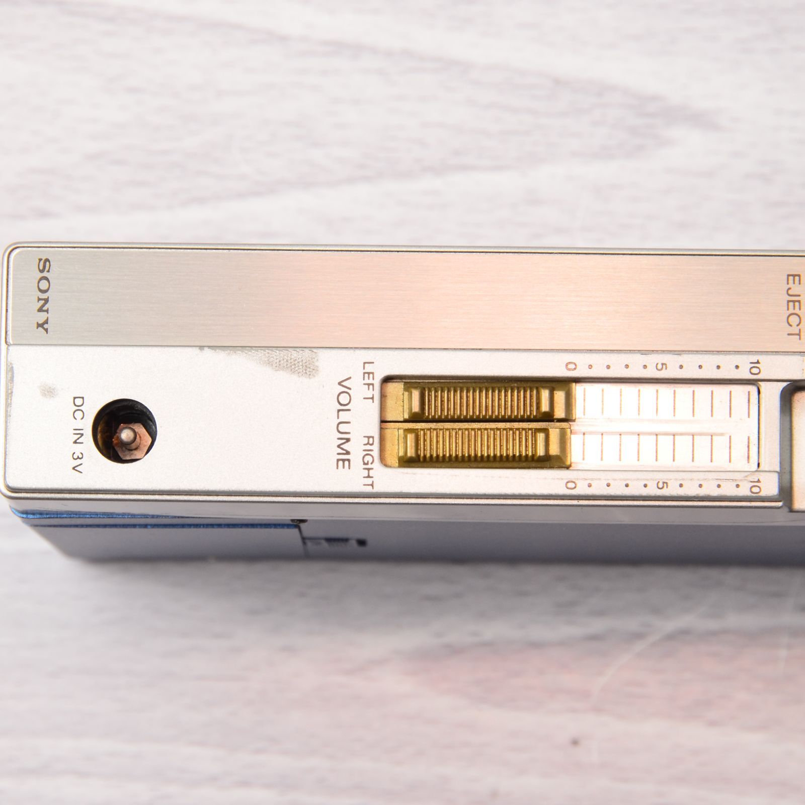 SONY 初代WALKMAN TPS-L2 初期型 ソニーカセットウォークマン ケース付