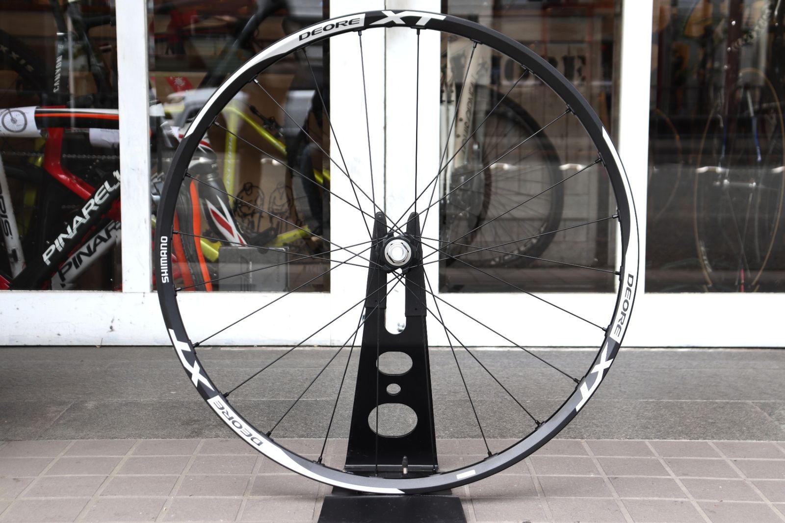 未使用 シマノ SHIMANO デオーレ DEORE XT WH-M785 アルミ チューブレス フロントホイール 【横浜店】
