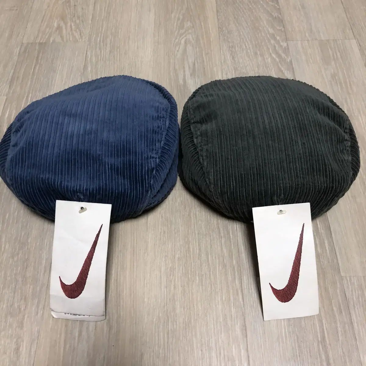 L-XL) 90's 新品 NIKE デッドストック ヴィンテージ コーデュロイ ベレー帽 2種