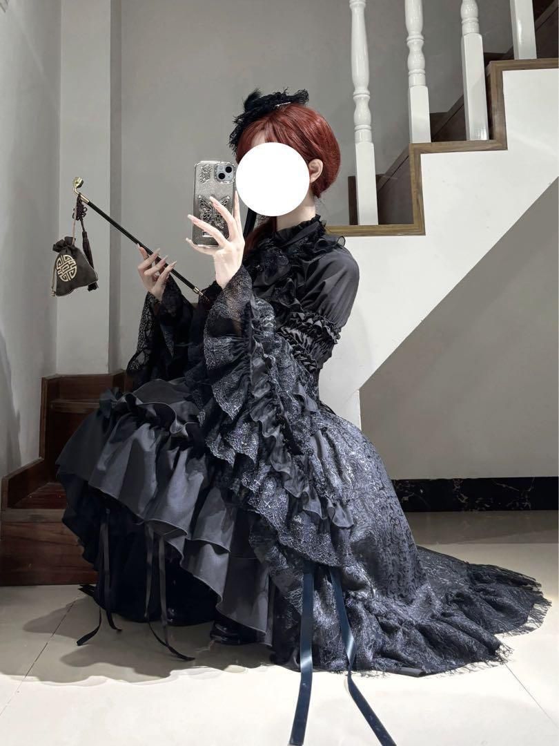OneMall provides Mercari products: 人気商品 3点セット 黒ゴスロリ